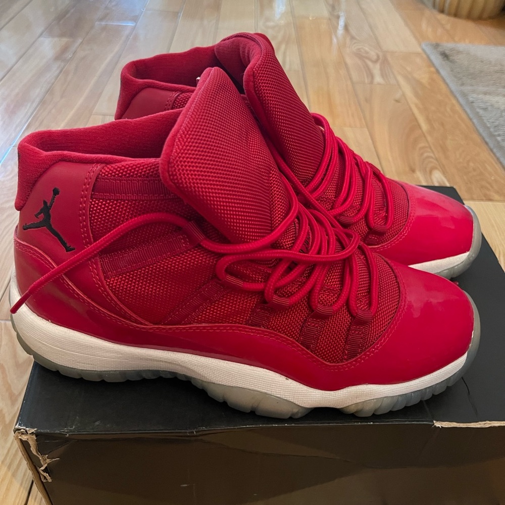 Jordan 11s Retro  Win Like 96